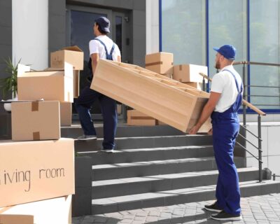 business insurance for moving companies, men carrying boxes
